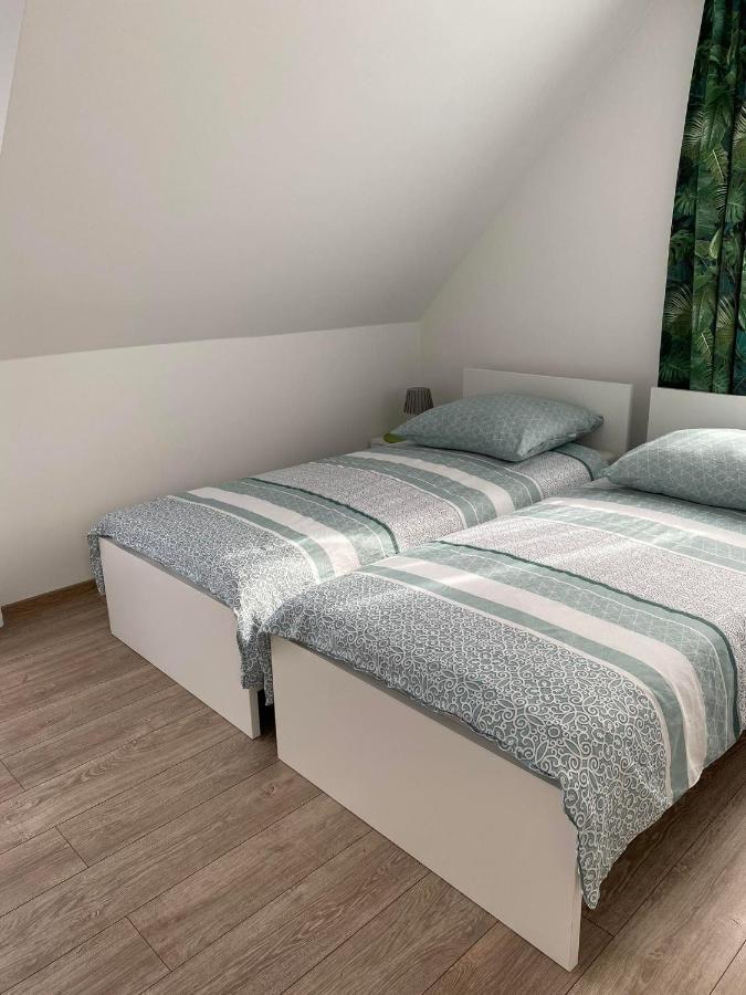 Apartamento Dom na Borówkowym Wzgórzu Palesnica Exterior foto